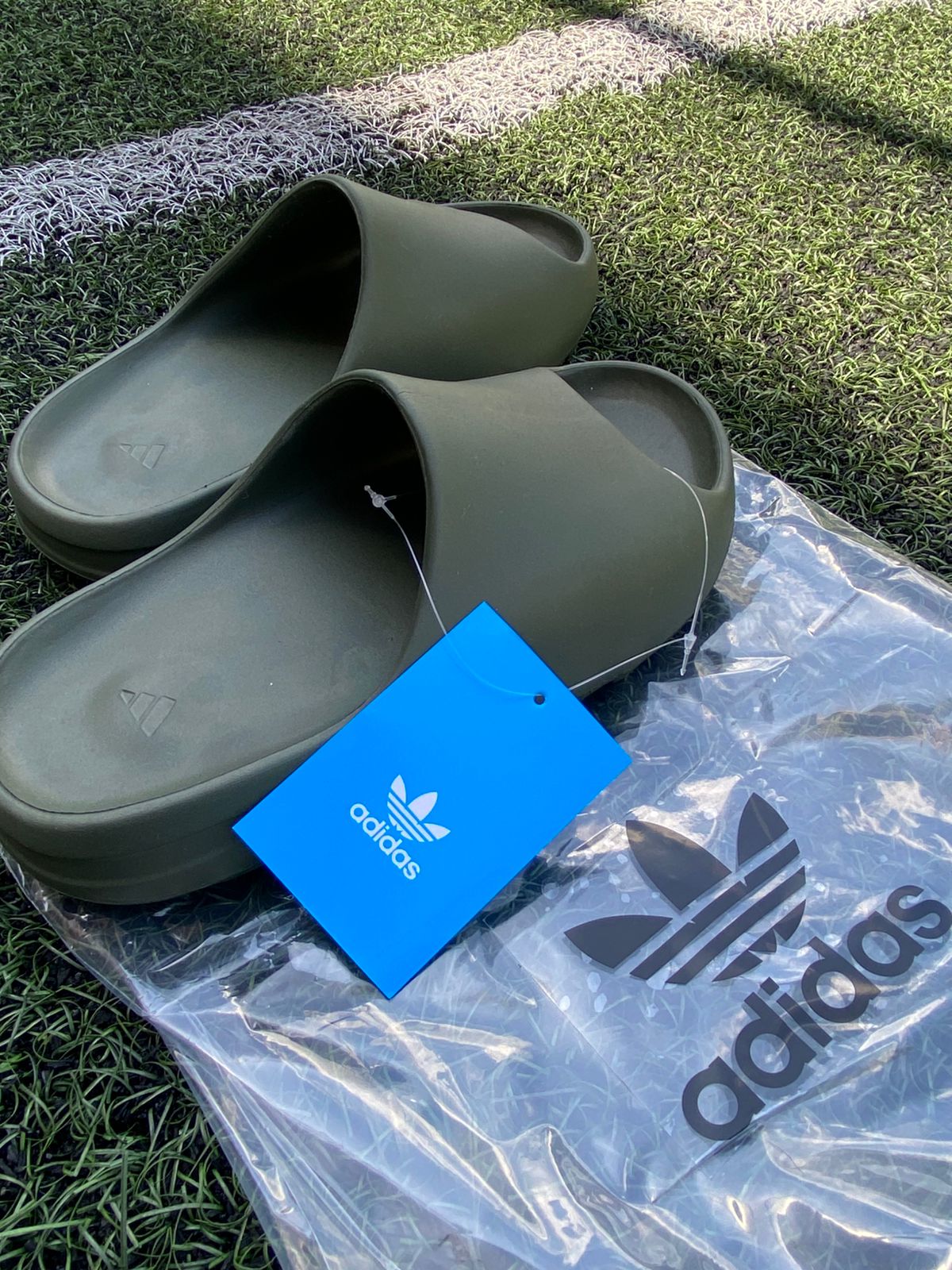 ADIDAS Yeezy Slide
