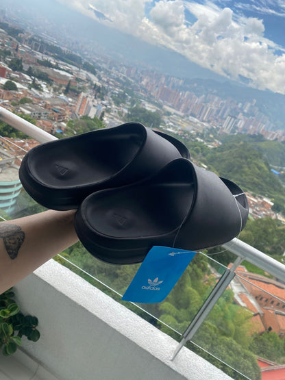ADIDAS Yeezy Slide